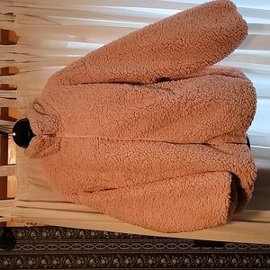 Light winter jacket. 1x. Light creamish pinkish color. 9 west